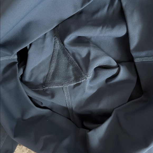 Lululemon Wunder Under Crop (High-Rise) *Full-On Luxtreme 21" - Picture 3 of 7